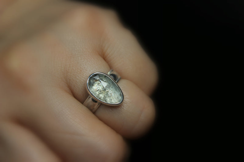 size 7.75 rose cut moss aquamarine sterling silver ring - gugma jewelry